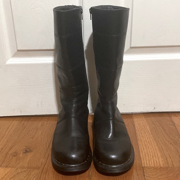 Dr. Martens Shoes - Tall black boots